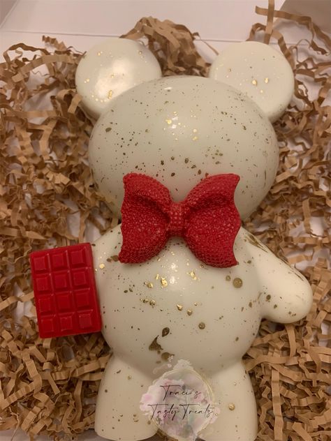 Teddy Bear Chocolate Strawberries, Teddy Bear Chocolate, Breakable Heart Christmas, Smash Bear Chocolate, Breakable Chocolate Bear, Chocolate Pinata, Edible Arrangements, Chocolate Design, Cupcake Art