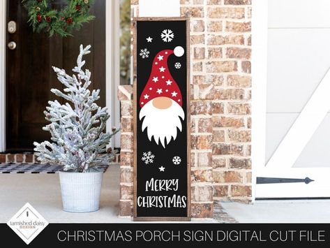 Cricut Christmas Vertical Board, Vertical Christmas Signs Wood, Christmas Gnome Boards Signs, Gnome Signs Christmas, Merry Christmas Porch Leaner, Reindeer Porch Sign, Winter Porch Leaners, Christmas Shutter Ideas, Christmas Door Leaner