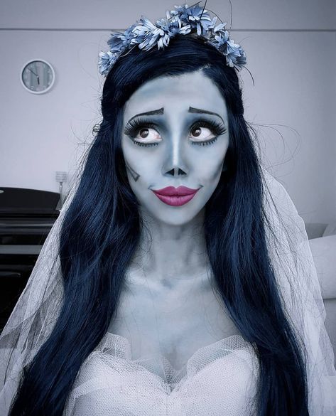 Corse Bride Costume, Corpse Bride Face Paint, Dead Bride Makeup, Corse Bride, Bride Corpse, Corpse Bride Makeup, Beautiful Halloween Makeup, Emily Corpse Bride, Corpse Bride Costume