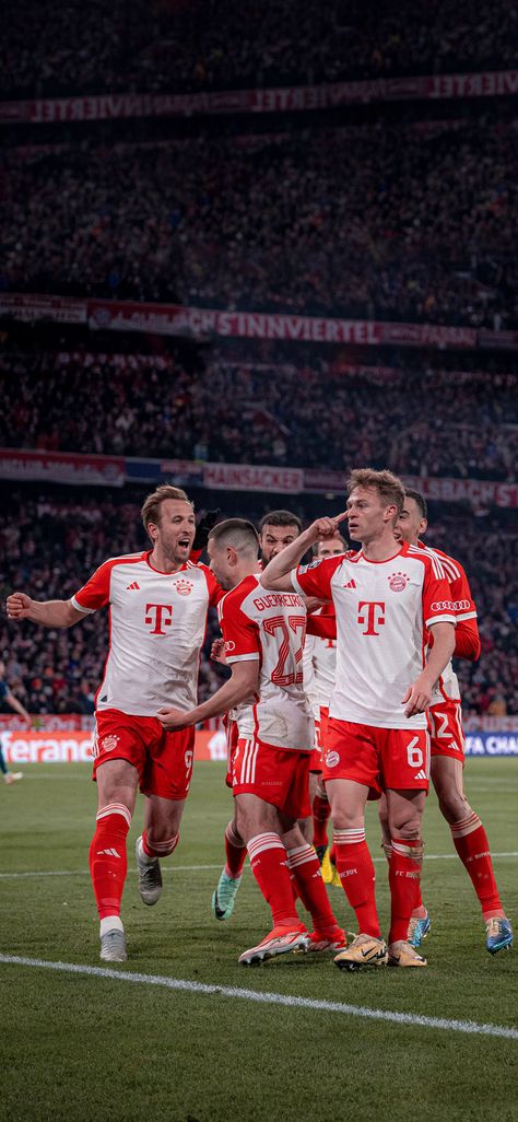 Football Bayern Munich, Bayren Munchin Wallpaper, Wallpaper Bayern Munchen, Fc Bayern München Wallpaper, Fc Bayern Munich Wallpapers, Soccer Player Wallpaper, Aesthetic Football Wallpaper, Fussball Wallpaper, Bayern Munich Players