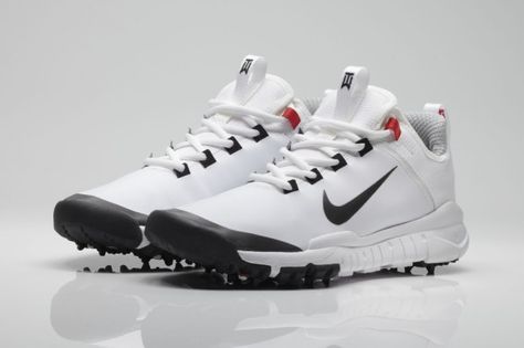 LOVE Tiger Woods' prototype golf shoe ...wish I could buy a pair :( Nike Golf Shoes, Cheap Jordan Shoes, Girls Golf, Golf Shoe, Golf Brands, Nike Shoes Cheap, Golf Shoes Mens, Tiger Woods, Golf Fashion