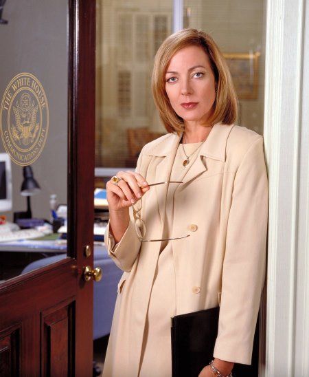 Allison Janney as Claudia Jean "CJ" Cregg in The West Wing (1999) Cj Cregg, The West Wing, Allison Janney