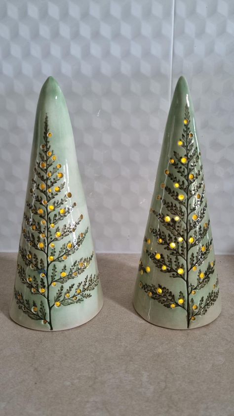 Ceramic Christmas Luminaries, Porcelain Pottery Handmade, Pottery Trees Clay, Handmade Pottery Gifts, Ceramic Tree Decorations, Holiday Ceramics Ideas, Holiday Pottery Ideas, Winter Pottery Ideas, Pottery Christmas Decorations