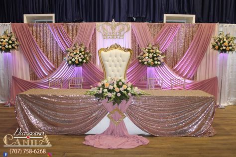 Blush Pink And White Flower Centerpieces, Xv Court Table, Quinceanera Decorations Main Table, Pink Quinceanera Backdrop, Pink Quince Main Table, Xv Main Table Decorations, Head Table Quinceanera, Pink Quince Backdrop, Enchanted Forest Main Table