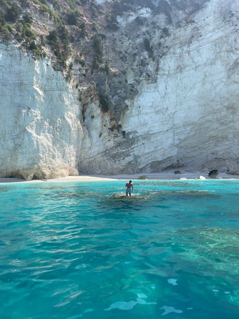 Freetime Activities, Kefalonia Greece, Zakynthos Greece, Best Places To Vacation, Greece Holiday, Hidden Beach, Europe Summer, Travel Activities, City Aesthetic