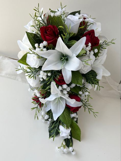 Lilly And Rose Bouquet, Red And White Wedding Bouquets, Lily Rose Bouquet, Red Grey Wedding, Tiger Lily Bouquet, White Lily Bouquet, Red Rose Bouquet Wedding, Brides Flowers, Foliage Bouquet