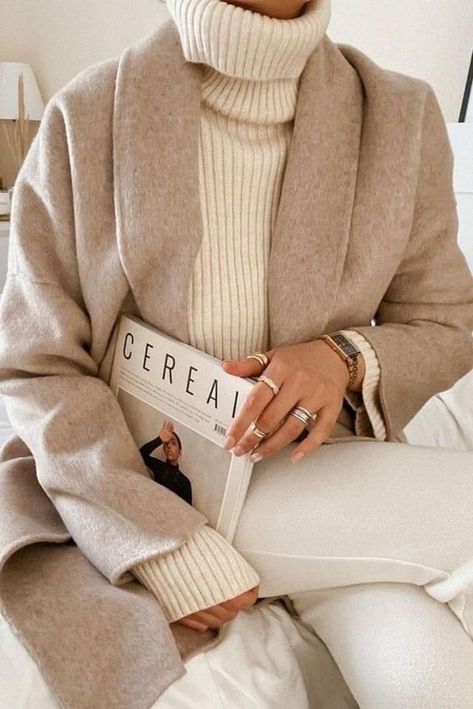 Winter Mode Outfits, Nude Outfits, Chique Outfit, Turtleneck Outfit, Beige Outfit, Mode Inspo, Fall Fashion Trends, Cozy Fashion, Looks Style