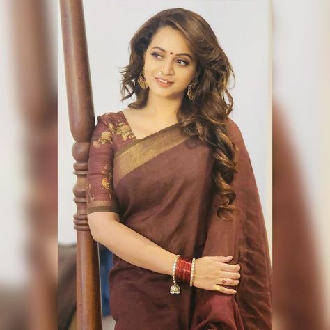 Bhavana Actress, Hindi Actress, Bollywood Cinema, Bollywood Photos, Malayalam Actress, Bollywood Movie, Movie Reviews, Indian Beauty Saree, Actress Photos