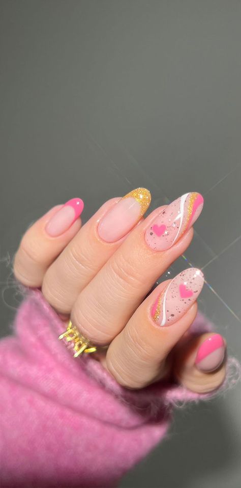 Almond Shape Swirl Nails, Nail Valentine, Valentine Nail, Art Designs Ideas, Nail Designs Valentines, Nails Red, Almond Shape, Nails 2023, Nails Simple