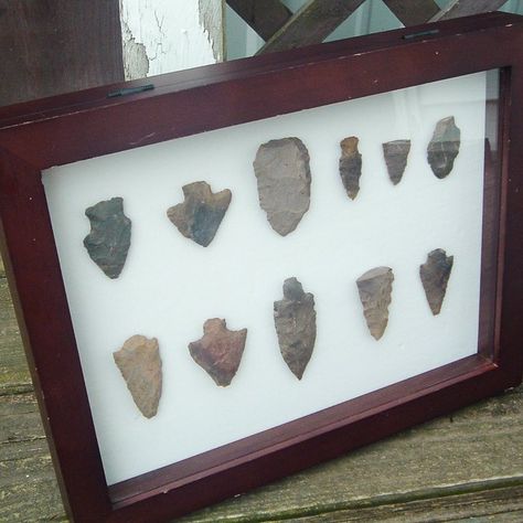 Framed Arrowheads, Arrowhead Display, Diy Bed Frame Easy, Head Display, Arrow Heads, Arrowheads Artifacts, Redecorating Ideas, Diy Shadow Box, Shadow Frame