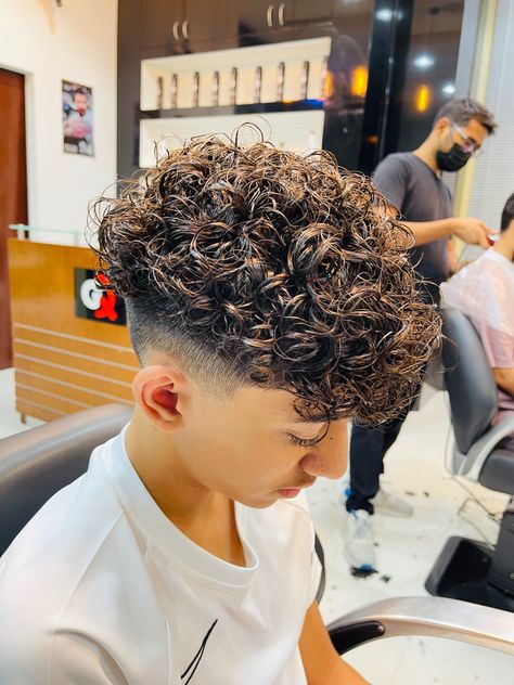 How yo get straight to curly hair Perm for men, before and after transformation… Perm Before And After Men, Curly Perm Men, Permed Hairstyles Men, Light Perm Men, Perms For Men, Loose Perm Men, Perm For Men, Perm Men, Straight To Curly Hair