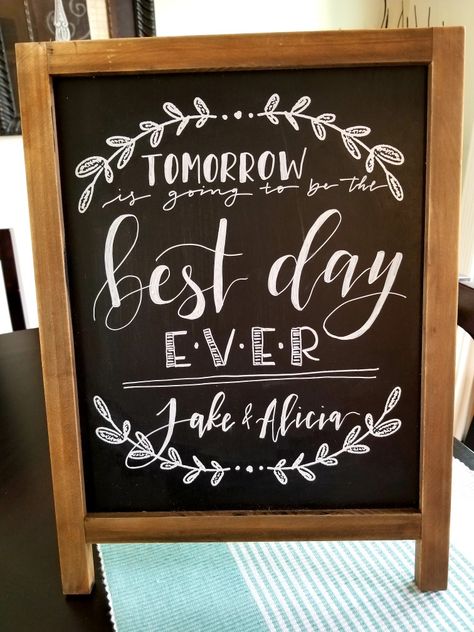 Rehearsal Sign Ideas, I Do Bbq Rehearsal Dinner Decorations, Pizza Rehearsal Dinner Ideas, Rehearsal Dinner Centerpieces, Fall Rehearsal Dinners, Rehearsal Dinner Gift, Rehearsal Dinner Ideas, Rehearsal Dinner Sign, Bbq Rehearsal Dinner