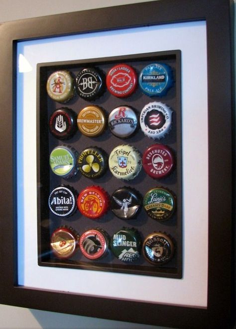 A smaller, recessed mat style frame makes a great display choice for a collection of your best beer bottle caps Beer Cap Table, Beer Bottle Diy, Beer Crafts, Beer Bottle Crafts, Diy Christmas Ideas, Beer Cap Art, Bottle Cap Table, Bottle Cap Projects, Diy Beer