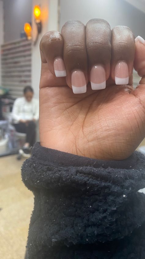 Short Chunky French Tips, Full Set White Tip Nails, Small White French Tip Nails, Short Acrylic Nail Designs For Summer French Tips, White Tip Acrylic Nails Square, Nails Acrylic White French Tip, Thick White French Tip Nails, Short Square French Tip Acrylic Nails, White French Tip Nails Short