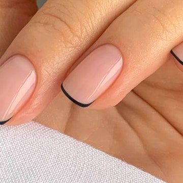 Nude Autumn Nails, Autumn Nail Art, Autumn Nail, Squoval Nails, Nail Art Trends, Minimal Nails, Cute Gel Nails, Neutral Nails, Autumn Nails