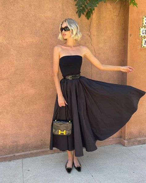 Full Skirt And Top, Flat Shoes Outfit, Celebrity Inspired Outfits, Ballet Flats Outfit, Corset Style Dresses, Tube Midi Dress, Maje Dress, Parisian Women, Flats Outfit