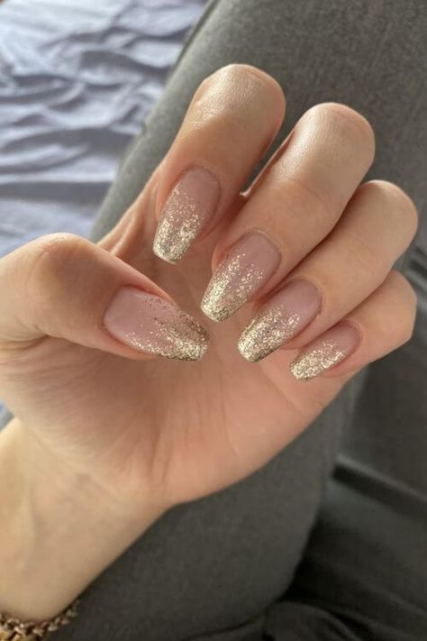 The glitter ombre nail trend will continue to be popular. Ombre nails are one of the best DIY designs that are simple… Festive Gold Nails, Classy Glittery Nails, Gel X Nails Almond Neutral, Pretty Champagne Nails, Nails Inspiration For Christmas, Gold Nails For Homecoming, Glitter Nails For Wedding, Simple Gold Christmas Nails, Acrylic Nails Ideas Gold