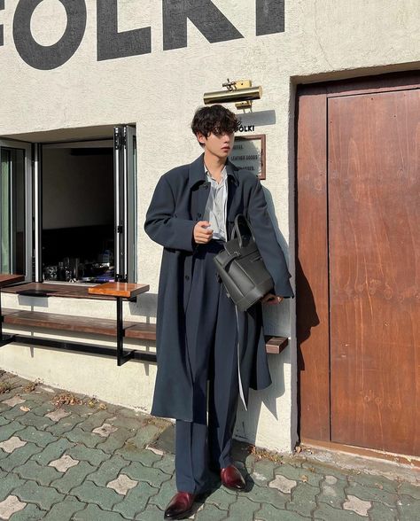 Business Core Aesthetic Outfit, Korean Long Coat Outfit, Long Coat Outfit Men, Business Core Aesthetic Outfit Men, Business Core Aesthetic, Coat Outfit Men, Aesthetic Outfit Men, Aesthetic Guy Outfits, Business Core