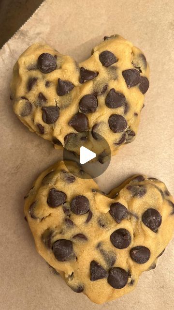 hanna feldman | typefoodie on Instagram: "How to make the cutest chocolate chip cookie hearts 💕 This recipe makes two big hearts and they are not only cute, but so delicious and easy to make! Get the recipe and full instructions at the link in my bio ❤️ https://www.typefoodie.com/post/heart-shaped-chocolate-chip-cookies #typefoodie #foodie #typeone #type1 #typeonediabetes #type1diabetes #recipe #recipes #typeonestrong #beyondtypeone #t1d #typeonelookslikeme #type1lookslikeme #insulindependent #typeonederful #valentinesdaybaking #valentinesday #hearts #heartcookies" Heart Shaped Chocolate Chip Cookies, Big Hearts, Heart Shaped Chocolate, Heart Cookies, Ww Recipes, Chocolate Chip Cookie, So Delicious, Big Heart, Chip Cookies