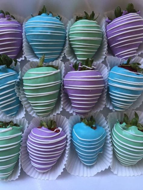 Under The Sea Chocolate Covered Strawberries, Under The Sea Strawberries, Mermaid Chocolate Covered Strawberries, Mermaid Strawberries, Under The Sea Baby Shower Ideas For Girl, Under The Sea Treats, Diy Mermaid Birthday Party, Diy Unicorn Birthday Party, Mermaid Baby Shower Theme