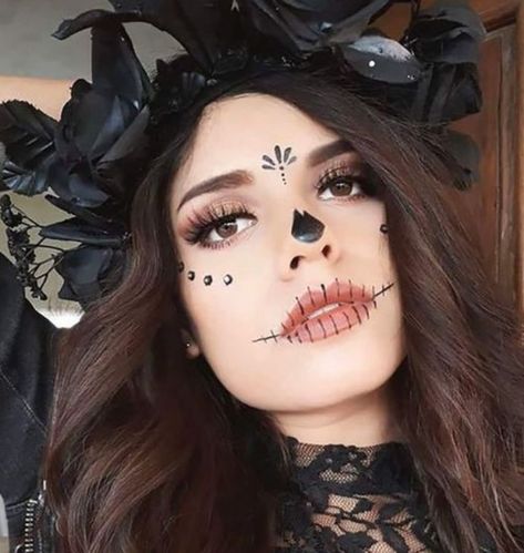 Cute Halloween Makeup, Hot Halloween Outfits, Cute Couple Halloween Costumes, Halloween Makeup Easy, Skull Makeup, Halloween Makeup Looks, Festival Makeup, Halloween Make Up, Maquillage Halloween