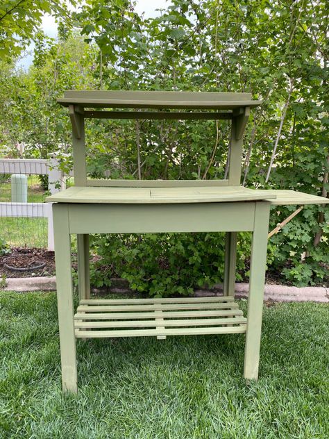 Bench Makeover, Sponge Paint Brush, Folding Shelf, Peonies Centerpiece, Potting Benches, Green Dresser, Wood Sealer, Potting Table, Sponge Painting