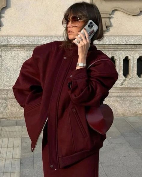 Maroon Outfit, Fall Travel Outfit, Burgundy Outfit, Trendy Fall, Fashion People, Mode Inspo, Outfit Combinations, 가을 패션, Looks Style