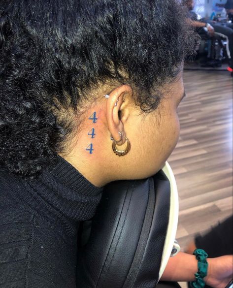 Behind The Ear Tattoos, Small Wave Tattoo, Behind Ear Tattoos, Tattoo Behind Ear, Girl Neck Tattoos, Drawing Designs, Ear Tattoos, Circle Tattoo, Neck Tattoos Women