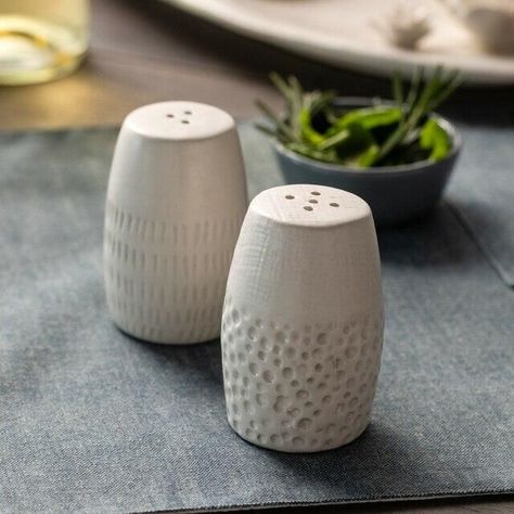 Textured Salt & Pepper Set Modern Kitchen Accessories, Pottery Lessons, Cerámica Ideas, Sculptures Céramiques, Ancient Pottery, Pottery Handbuilding, Eco Friendly Kitchen, Pottery Crafts, Salt Shaker