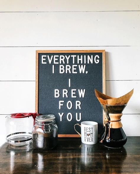 Friday Drinking Quotes, Coffee Meme, كاميرات مراقبة, National Coffee Day, Coffee Facts, Coffee Queen, Felt Letter Board, Drinking Quotes, Felt Letters