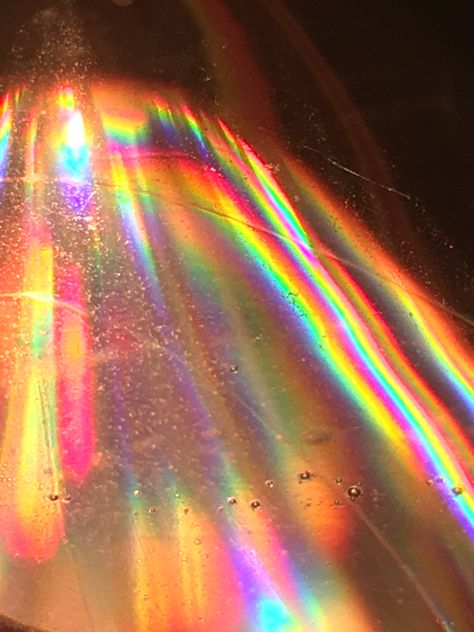 Foto:Arjen.23-12-2018.Doorwerth. Rainbow Lights Aesthetic, Rainbow Refraction, Aesthetic Library, Iris Agate, Rainbow Photography, Rainbow Magic, Tarot Cards Art, Rainbow Light, Rainbow Aesthetic