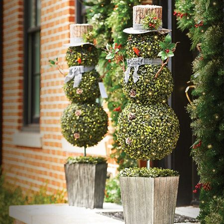 48" Boxwood Snoman Christmas Topiary Porch Topiary, Christmas Boxwood, Christmas Window Boxes, Outdoor Topiary, Topiary Diy, Outdoor Christmas Diy, Outdoor Christmas Planters, Christmas Topiary, Christmas Cutouts