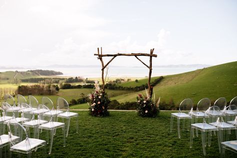 The 26 Best Auckland Wedding Venues New Zealand Wedding Venues, Spring Wedding Outfit, Non Traditional Wedding Ring, Simple Beach Wedding, Auckland Wedding, Garden Wedding Venue, Wedding Venues Beach, Rustic Wedding Venues, Destination Wedding Locations