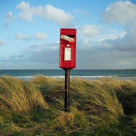 Tiree, Inner Hebrides, Scotland, 2006© Martin Parr / Magnum Photos Bresson Photography, Alex Webb, Annie Leibovitz Photography, Hebrides Scotland, Photographic Projects, Steve Mccurry, Martin Parr, Last Resort, Scottish Landscape