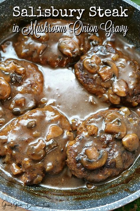 Salisbury Steak Recipe Easy, Mushroom Onion Gravy, Best Salisbury Steak Recipe, Salisbury Steaks, Homemade Salisbury Steak, Salisbury Steak Recipe, Salisbury Steak Recipes, Easy Steak Recipes, Beef Patties