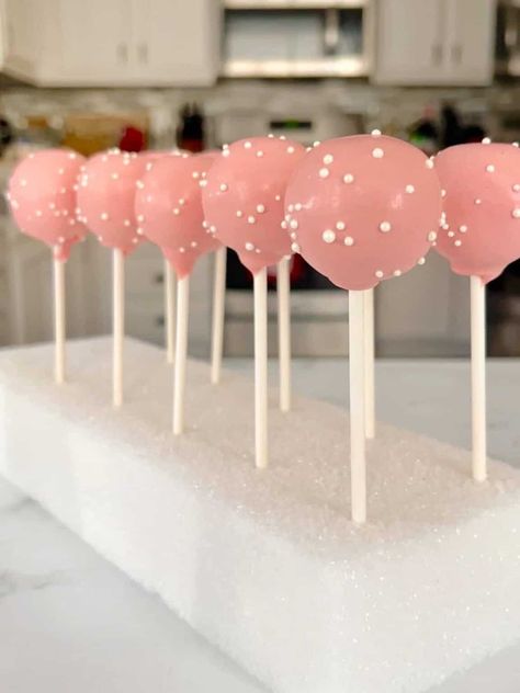 Starbucks Copycat Birthday Cake Pops Two Sweet Party 2nd Birthday Cake Pops, Two Sweet Party 2nd Birthday, Two Sweet Party, Cake Pop Flavors, Starbucks Cake Pops, Cake Pop Recipe Easy, Starbucks Cake, Starbucks Birthday, 2nd Birthday Cake