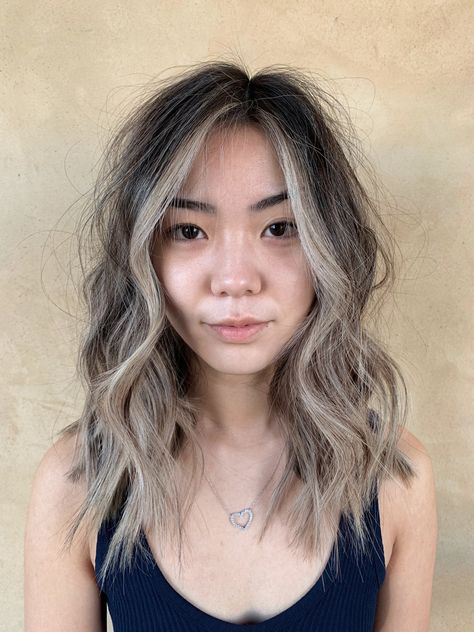 Dimensional Blonde Asian Hair, Asian Balayage Ashy Blonde, Asian Balayage Ashy Brown, Ash Blonde Balayage On Asian Hair, Light Asian Hair, Short Blonde Asian Hair, Ombre Hair Asian, Brown Hair For Tan Skin, Asian Balayage Ashy