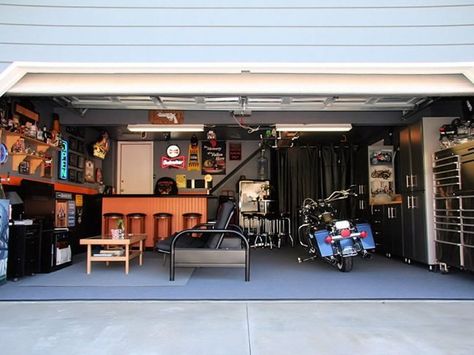 Best Man Caves, Casa Garage, Garage Floor Paint, Garage Renovation, Ultimate Man Cave, Cool Garages, Man Cave Basement, Garage Remodel, Man Cave Home Bar