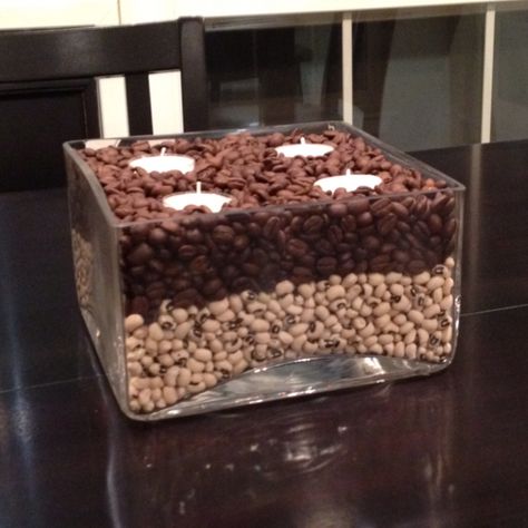 Easy centerpiece project!!!! Layer black eyed peas on bottom of big glass container with coffee beans layered on top with tea lights! Brunch Centerpiece Ideas, Coffee Bean Decor, Coffee Bar Wedding, Vanilla Candle, Simple Centerpieces, Candle Glow, Treat Gift, Drinking Coffee, Love Coffee