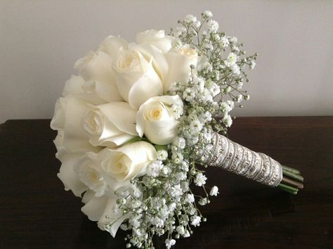 November Wedding Flowers, Simple Wedding Bouquets, Bridal Bouquet Flowers, White Wedding Bouquets, Wedding Bridal Bouquets, Baby's Breath, Bride Bouquets, Bridal Flowers, Flower Bouquet Wedding