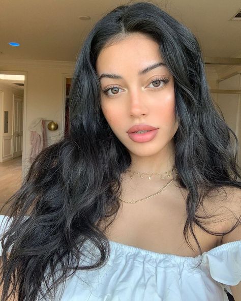 Image in cindy kimberly collection by - on We Heart It Cindy Kimberly, Photos Ideas, Pretty Makeup, Pretty Face, Nutcracker, Aesthetic Girl, Hair Goals, Makeup Ideas, Hair Inspo