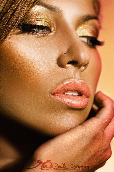 BronzeGoddess by ~MaRaDinn on deviantART Peachy Lip, Goddess Makeup, Coral Lips, Bronze Makeup, Fresh Makeup, Smoky Eyes, Glowing Makeup, Makeup Bronzer, Va Va Voom