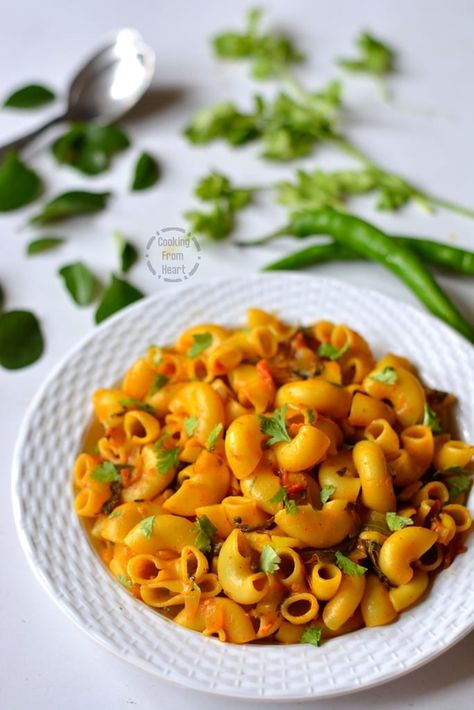 Masala Macroni Food Pakistani, Masala Macaroni, Pakistani Foods, Food Recipes Indian, Macaroni Recipe, Elbow Pasta, Macaroni Recipes, Pasta Lover, Pakistani Food