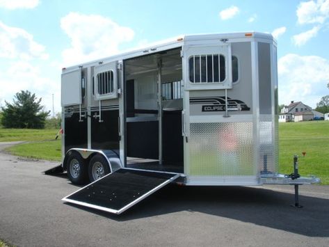 2 Horse trailer with escape ramp- so much easier to load and unload when you can let enough light in! Small Horse Trailer, Two Horse Trailer, 2 Horse Trailer, Pony Cart, Dream Stables, Aluminum Trailer, Horse Box, Loading Ramps, Equestrian Helmet