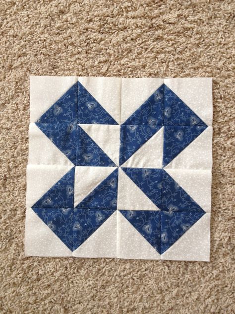 {Sisters and Quilters}: FINAL APPLE PIE IN THE SKY QUILT ALONG BLOCK 13 Half Square Triangle Quilts Pattern, Colchas Quilting, Block 13, Sky Quilt, Projek Menjahit, Beginner Quilt, Two Color Quilts, Pie In The Sky, Block Quilt