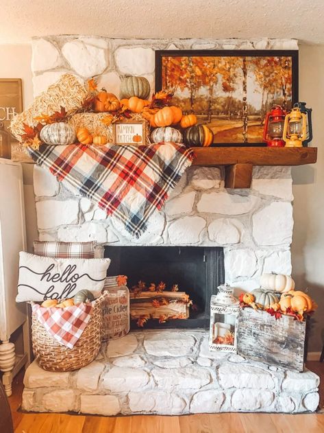 Fall Fireplace Decor, Fall Mantle Decor, 2023 Ideas, Fall Room Decor, Fall Lovers, Fall Fireplace, Fall Mantle, Fall Living Room Decor, Home Decor Aesthetic