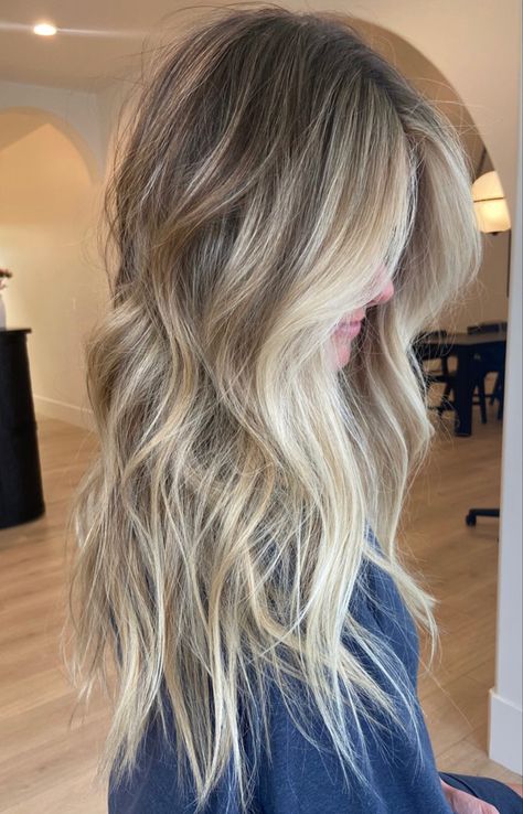 Blond Beige, Light Brunette Hair, Perfect Blonde Hair, Fall Blonde Hair, Summer Blonde Hair, Lighter Hair, Bronde Hair, Brunette Hair With Highlights, Dirty Blonde Hair