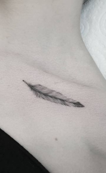 Feather Tattoo Collar Bone, Outsons Tattoo, Under Collar Bone Tattoos, Collar Bone Tattoo Small, Small Inspirational Tattoos, Collarbone Tattoos, Small Colorful Tattoos, Bone Tattoo, Elephant Tattoo Design