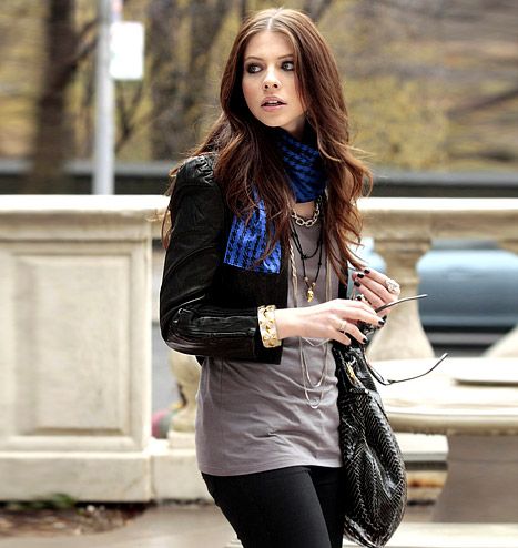 Georgina Sparks' shows off her street style Georgina Sparks, Michelle Trachtenberg, Gossip Girl Fashion, Gossip Girl, Celebrities Female, Cute Outfits, Style Inspiration, Street Style, Actresses