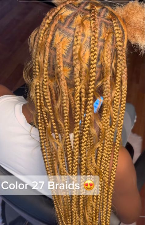 Medium Honey Blonde Knotless Braids, Honey Blonde Large Knotless Braids, Ginger Blonde Knotless Braids, Honey Blond Braid Hairstyles, Honey Blonde Braids On Dark Skin, Knotless Honey Blonde Braids, Braids Honey Blonde, Honey Blonde Knotless, Honey Brown Knotless Braids